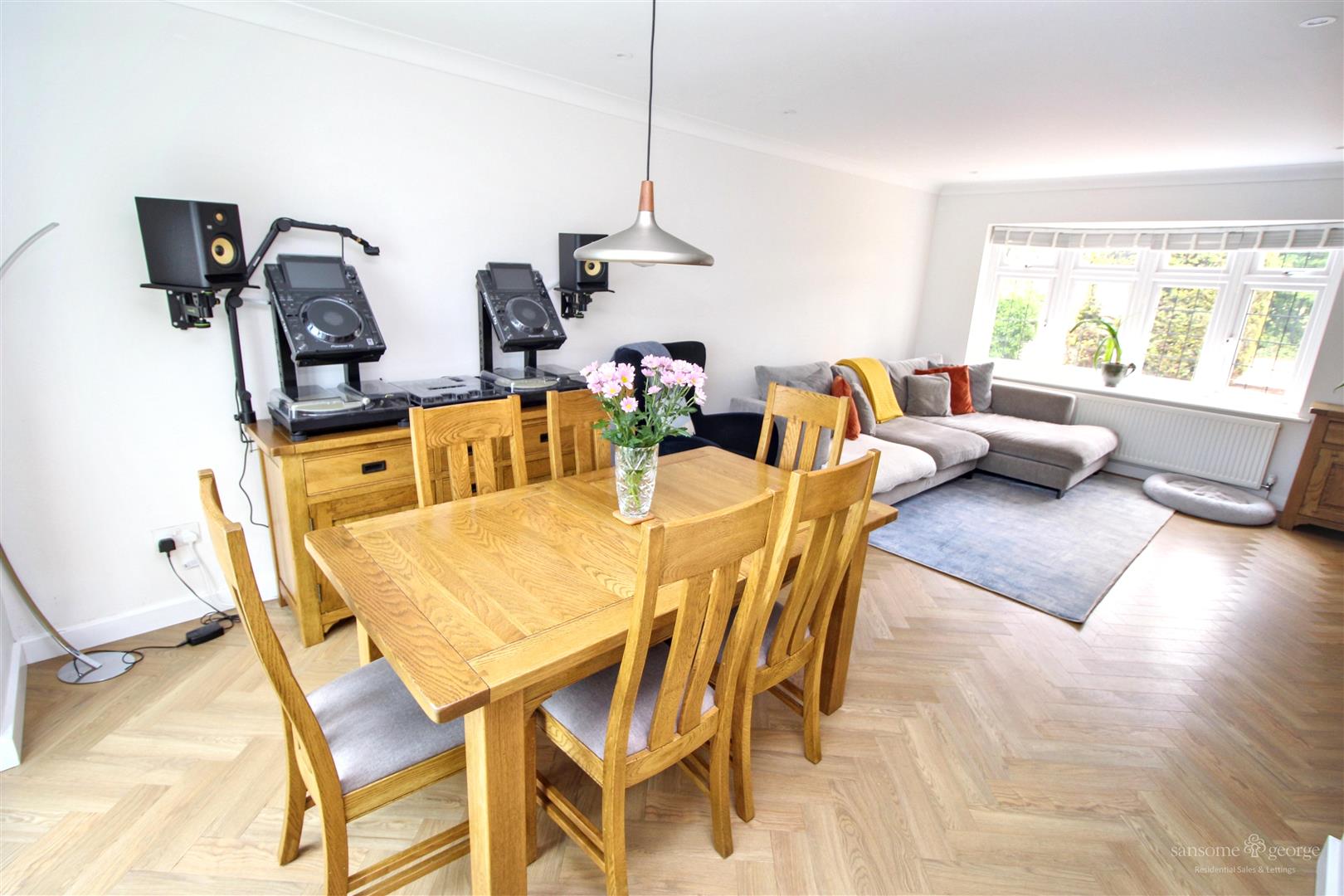 Little Heath Road, Tilehurst, Reading